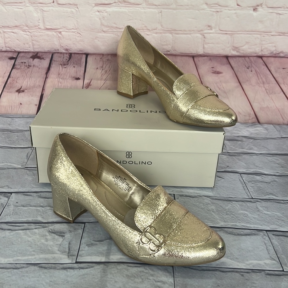 Bandolino gold block heel pumps size 8